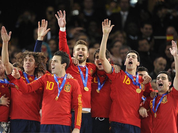 XI Spanish team Ferran Torres, Marco Asensio, Sergio Busquets, Pau Torres, Eric Garcia, Cesar Azpilicueta, Pedri, Gavi, Pablo Sarabia, Jordi Alba during the UEFA Nations League match Group 2 between Spain v Switzerland at La Romareda Stadium in Zaragoza, Spain, on September 24th, 2022.  (Photo by Xavier Bonilla/NurPhoto via Getty Images)