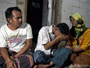 Curhat Siswa Sukabumi Penjual Sayur: Diledek Teman Saat Berjualan