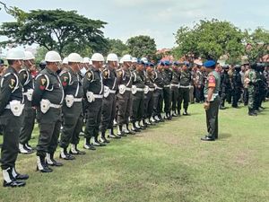 2.000 Personel TNI dan Polri Amankan Muktamar Muhammadiyah di Solo 2.000 Personel TNI dan Polri Amankan Muktamar Muhammadiyah di Solo