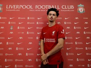 Liverpool Perpanjang Kontrak Curtis Jones