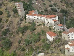 Desa Hantu Ini Dijual Rp 4 Miliaran, Berminat?