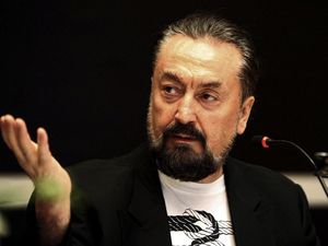 Harun Yahya Divonis 8.658 Tahun Penjara, Begini Jejak Kasusnya Harun Yahya Divonis 8.658 Tahun Penjara, Begini Jejak Kasusnya
