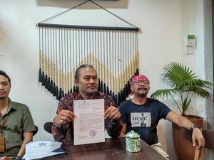 Bos PT.DOK Tersangka Investasi Bodong Terhadap Artis Yong Sagita Ditahan Bos PT.DOK Tersangka Investasi Bodong Terhadap Artis Yong Sagita Ditahan