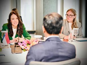 PM Selandia Baru Bertemu Jokowi, Dukung Keketuaan RI di ASEAN