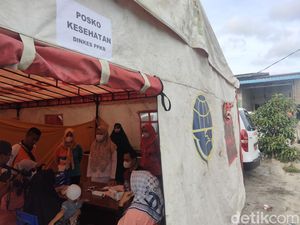 Warga Korban Banjir Batu Bara Mulai Terserang Penyakit