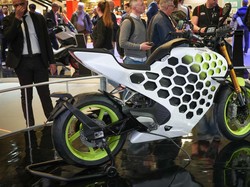 Buat yang Merinding Lihat Bolong-bolong, Jangan Lihat Motor Kymco Ini