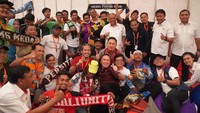 Upaya meningkatkan kualitas dan ketertiban suporter dilakukan seiring berbagai aspek juga sudah dievaluasi. Tentunya, sarasehan kali ini menyempurnakan langkah yang telah ditempuh pihak lainnya.