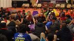 Lihat Lagi Momen Hangat Ketum PSSI Lesehan Bareng Komunitas Suporter