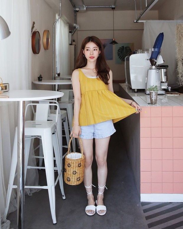 Outfit warna kuning