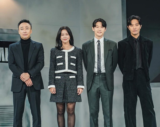 Para pemain drakor Shadow Detective/ Foto: instagram.com/disneypluskr Para pemain drakor Shadow Detective/ Foto: instagram.com/disneypluskr