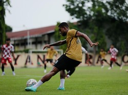 Persebaya Genjot Latihan Jelang Kabar Liga 1 Bergulir Desember