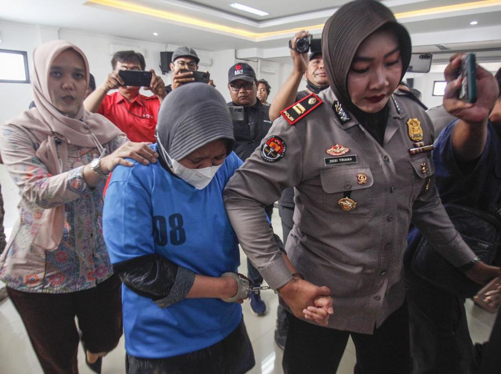 2 Status Tersangka untuk Siti Usai Pinjol Jerat Ratusan Mahasiswa