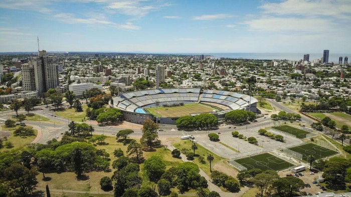 Stadion Centenario merupakan salah satu stadion yang digunakan untuk Piala Dunia pertama tahun1930.