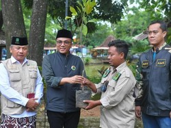 Peduli Lingkungan, PPP Beri Bibit Nangka ke Kader Se-Karesidenan Pati
