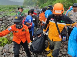 Korban Tewas Longsor Poros Makassar-Malino Jadi 6 Orang, 1 Masih Hilang