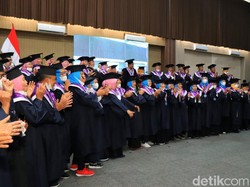 160 Lansia di 4 Kecamatan Kota Pasuruan Lulus Sekolah Tangguh-Diwisuda