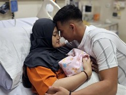 Ustaz Abdul Somad Ikut Andil Beri Nama Anak Ridho DA