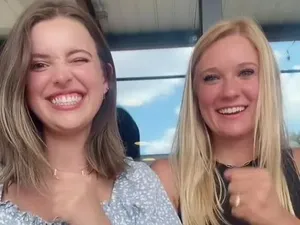 Pengakuan Saudari Kembar yang Bikin Bingung, Usianya Berjarak 3 Tahun