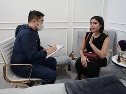 Ragam Cerita Selebriti Jaga Penampilan Agar Kece Badai di Kamera