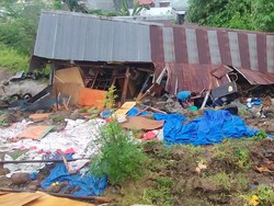 Rumah Warga Bergeser 5 Meter Akibat Banjir dan Longsor di Parepare