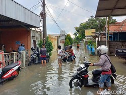 Bengawan Solo Meluap, Permukiman di Grogol Sukoharjo Terendam