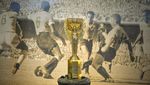 Kumpulan Barang-barang Bersejarah Piala Dunia Pertama