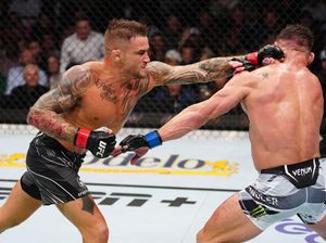 Dustin Poirier Akui Gigit Michael Chandler di UFC 281 Dustin Poirier Akui Gigit Michael Chandler di UFC 281