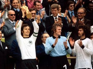 Gute Freunde Kann Niemand Trennen: Kala Der Kaiser Tarik Suara Gute Freunde Kann Niemand Trennen: Kala Der Kaiser Tarik Suara