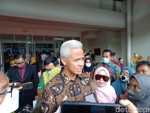 Posting Video Ganjar Dikerumuni Warga, Gibran: Terima Kasih Muhammadiyah Posting Video Ganjar Dikerumuni Warga, Gibran: Terima Kasih Muhammadiyah