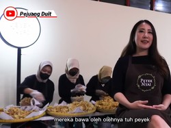 Lulusan Kampus Amerika Ini Sukses Jualan Rempeyek Beromzet Ratusan Juta