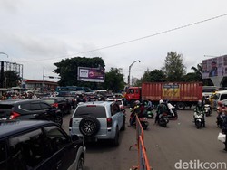 Penggembira Muktamar Muhammadiyah Bubar, Lalin di Sekitar Manahan Macet