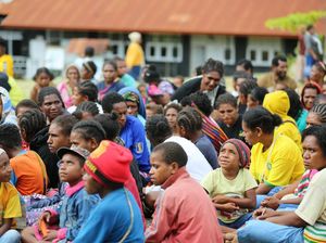 Bupati Pegunungan Bintang Sambut Baik Pengungsi Bisa Rayakan Natal di Kiwirok Bupati Pegunungan Bintang Sambut Baik Pengungsi Bisa Rayakan Natal di Kiwirok