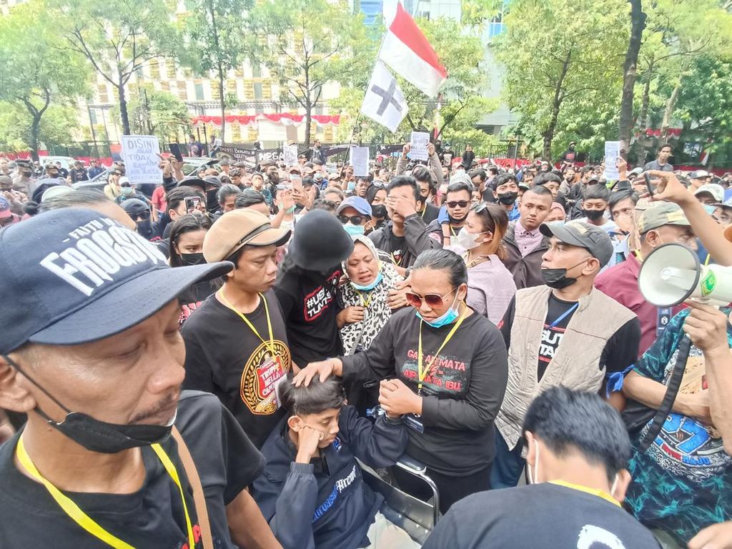 Penyintas: Bareskrim Janji Terbitkan Laporan Polisi Kasus Kanjuruhan Penyintas: Bareskrim Janji Terbitkan Laporan Polisi Kasus Kanjuruhan