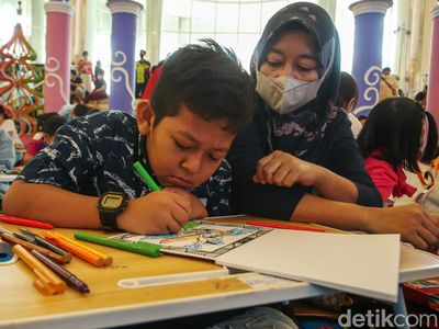 Ratusan Anak Adu Kreatif di Lomba Mewarnai