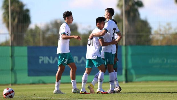 Timnas Indonesia U-20 menelan kekalahan dari Slovakia dalam ajang festival sepak bola di Spanyol, Sabtu (19/11).