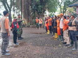 Warga Kota Malang Hanyut di Sungai Brantas, Tim Gabungan Lakukan Pencarian
