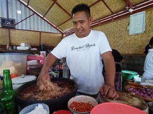 Mantap! Sambel Bejek Belayu Marga yang Ikonik, Pakai Bunga Kecombrang