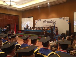 Politeknik STIA LAN Bandung Wisuda 299 Mahasiswa