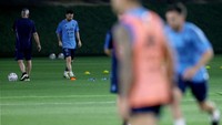 Tim kepelatihan Argentina mengambil keputusan Messi berlatih ringan sendiri agar mantan pemain Barcelona ini tak mengalami kelelahan otot (Foto: Getty Images/Dean Mouhtaropoulos)