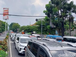 Aksi Damai Aremania Bubar, Arus Lalu Lintas Malang Berangsur Lancar Aksi Damai Aremania Bubar, Arus Lalu Lintas Malang Berangsur Lancar