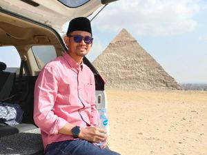 Kairo, Makam Sayyidina Husein dan Ayat-Ayat Cinta Kairo, Makam Sayyidina Husein dan Ayat-Ayat Cinta