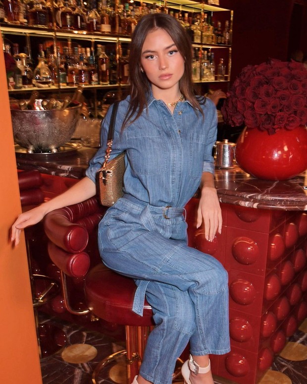 Foto: instagram.com/leniklum Leni Klum memakai jumpsuit denim Michael Kors/