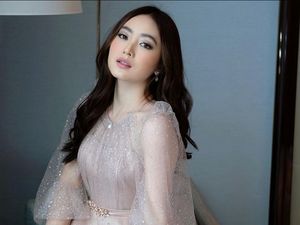 10 Gaya Artis Jadi Bridesmaid yang Curi Perhatian di Pernikahan Sahabat