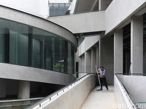 Proyektor Rusak, JakPro Cari Solusi Alternatif Agar Planetarium TIM Dibuka