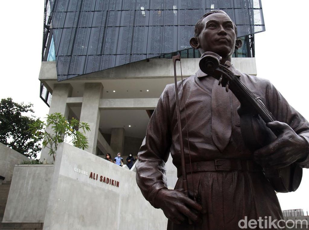 Akademi Jakarta Adukan Persoalan Revitalisasi Planetarium TIM ke Jokowi