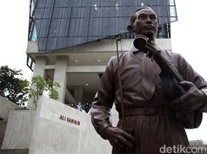 Akademi Jakarta Adukan Persoalan Revitalisasi Planetarium TIM ke Jokowi Akademi Jakarta Adukan Persoalan Revitalisasi Planetarium TIM ke Jokowi