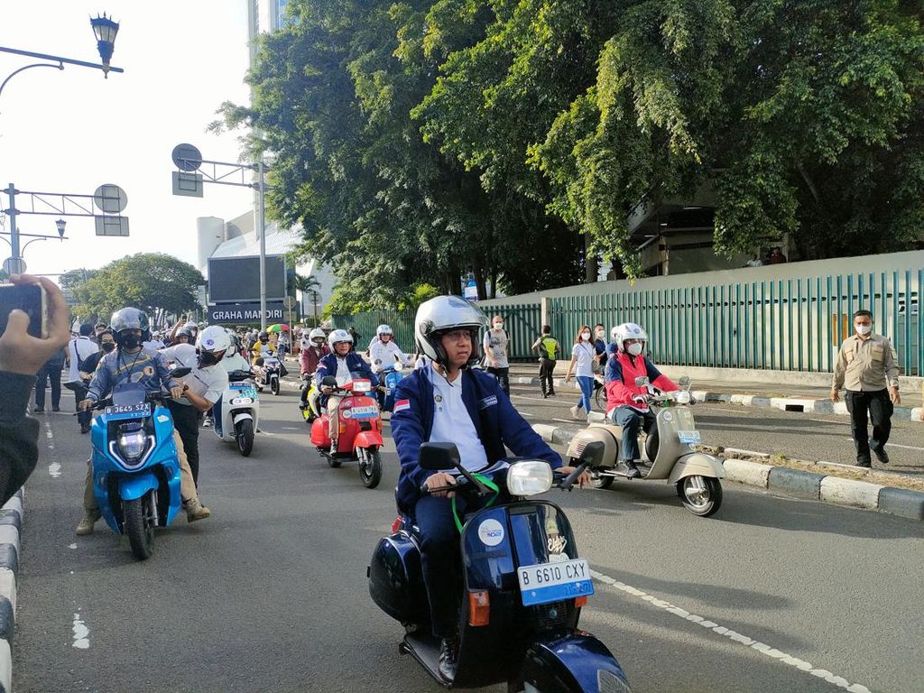 Rencana DKI Jakarta Borong Kendaraan Dinas Listrik