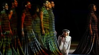 Soal kemanusiaan, Ghanim lantas melantunkan potongan ayat suci Al Quran. Surat Al-Hujurat ayat ke-13, dikumandangkannya dengan indah. (AP Photo/Manu Fernandez)  