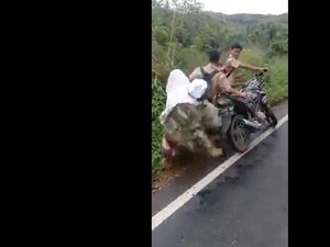 7 Fakta Pelajar Pelat T Tega Tendang Nenek Hingga Tersungkur 7 Fakta Pelajar Pelat T Tega Tendang Nenek Hingga Tersungkur