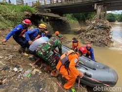 Seorang Pelajar Trenggalek Hilang Terseret Arus Sungai Saat Kerja Bakti